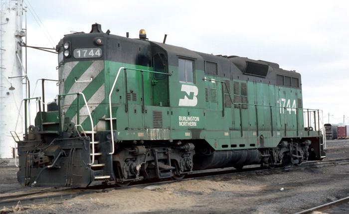 BN 1744 - GP9.jpg